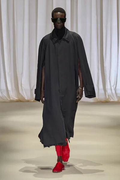 Look 23